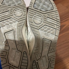 asics スニーカー24.5cmの画像