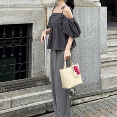 袖2wayタックペプラムビスチェ　グレイル　美品✨　リボン　ブラウスの画像