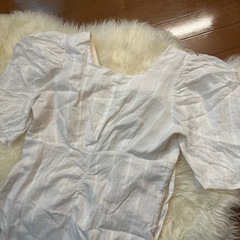 dazzlin（ダズリン） コットンタックボリュームショルダーワンピース　ホワイト　ワンピース　ブラウスの画像