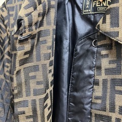 15日まで!!!ズッカ柄FENDIコートの画像