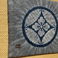 座布団4つとカバー１枚の画像