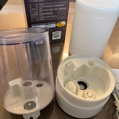 加湿器　アロマディフューザー
の画像