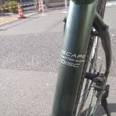 GIANT ジャイアント　エスケイプ　Sサイズ　ディスクブレーキ　キャッツアイ製ライト付の画像