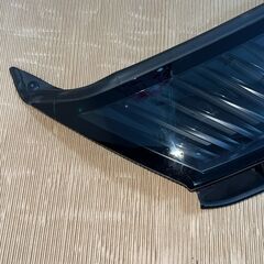 TOYOTA トヨタ 60系 ハリアー 前期 純正 AVU65/ZSU60/ZSU65 フロントグリル ラジエーターグリル 53114-48030740の画像