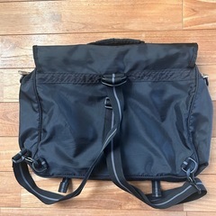 adidas リュック　黒
の画像