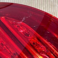 MercedesBenz メルセデスベンツ W222 Sクラス 前期 純正 LED テールライト テールランプ R側 A2229065501 / 611042Rの画像
