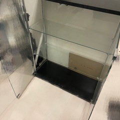 ガラスケースの画像
