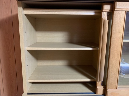 【終了】レンジ台付き食器棚