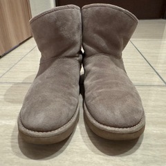 ugg 23センチの画像
