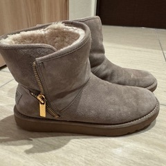 ugg 23センチの画像