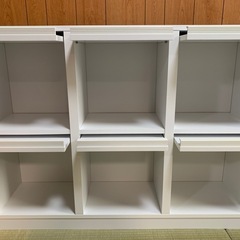 ブックスタンド付き本棚の画像