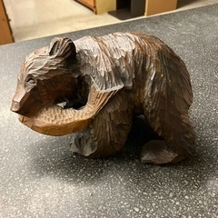 サ2512-107 アイヌ彫 熊の置物 木製 キズ汚れ有り