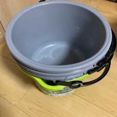 バケツ4個(7.5〜8リットル)