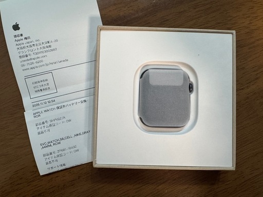Apple Watch Series 6 Nike (44mm, GPS+Cellular) - バッテリー100% / 外装新品同様