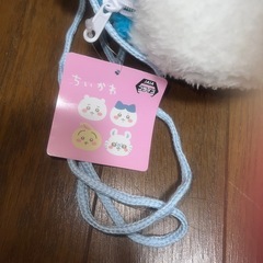 ちいかわ ふわふわフェイスポシェット　ポーチ　ハチワレ　新品の画像