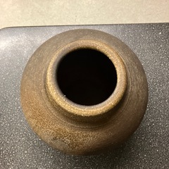 12/25まで店頭商品一部を除き半額クリスマスSALE!!開催中 　サ2512-110 備前焼き 壺 高さ21.0cm キズ汚れ有りの画像