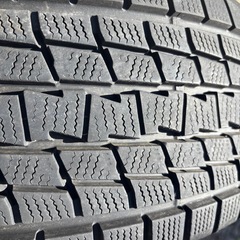 トヨタ　ハイラックス　スタッドレスタイヤ4本ホイール付
の画像