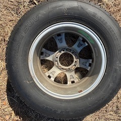 トヨタ　ハイラックス　スタッドレスタイヤ4本ホイール付
の画像