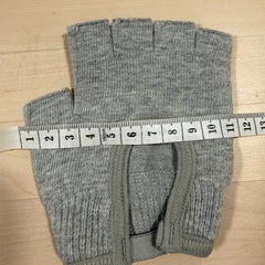 スポーツ手袋トレーニンググローブ手首保護 シリコン製滑り止め5本指 ジムグローブの画像