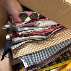 布　ハギレ　生地　大量の画像