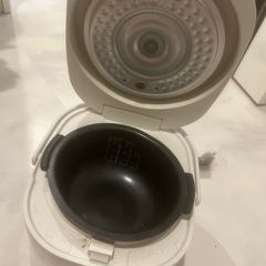 炊飯器の画像