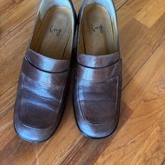 22.5バレンチノ、イヴ・サンローラン等3点セットの画像