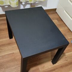 IKEA サイドテーブル 黒の画像