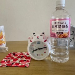 目覚まし時計つきの画像