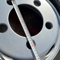 ヨコハマ 195/75R15 109/107L LT 12PR スタッドレスの画像