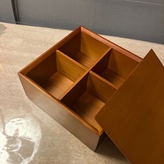 木のお重箱の画像