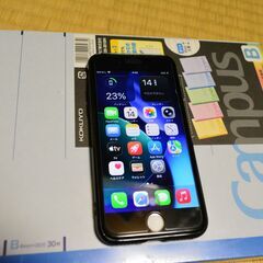 【お取引中】iPhone SE3 64gbの画像