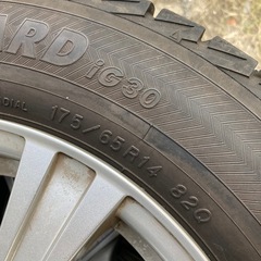 ホイール付スタッドレスタイヤ4本の画像