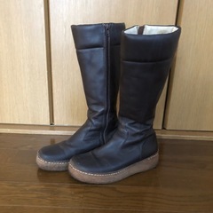 Fin ブラウンブーツ　レディースの画像