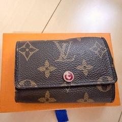 VUITTONキーケースジャンク品の画像