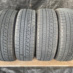 エルグランド用 E51、E52スタッドレスタイヤの画像