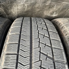 エルグランド用 E51、E52スタッドレスタイヤの画像