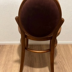 アンティーク調 木製ダイニングチェア 丸背もたれ クラシックチェアの画像