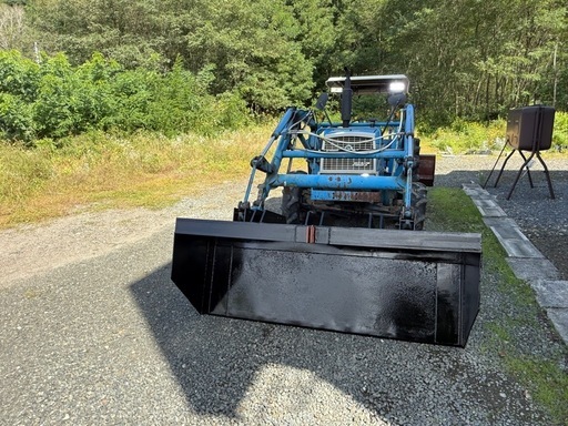 　4WD　フロントローダー　トラクター　　