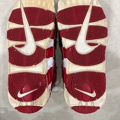 ナイキ　モアテン　ジムレッド　レアの画像