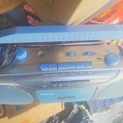 SANYOラジカセの画像