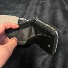 コンパクト二つ折り財布の画像