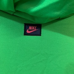 Nike フルジップジャケット グリーン/ネイビーの画像