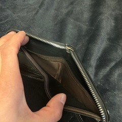 二つ折り財布の画像