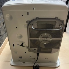 石油ファンヒーターの画像