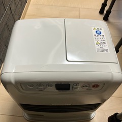 石油ファンヒーターの画像