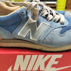 New Balance ブルースニーカー　UK5.5(23.5cm)の画像
