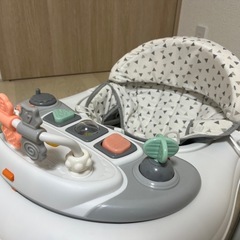 モネ ベビーウォーカーの画像