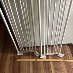 突っ張り棒　棚付きの画像