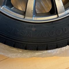 スタッドレスタイヤ4本組     ホイル付き
の画像