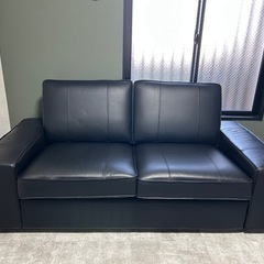  【モデルルームで展示のみ】IKEA イケア　黒　レザーソファー　2人　KIVIKの画像
